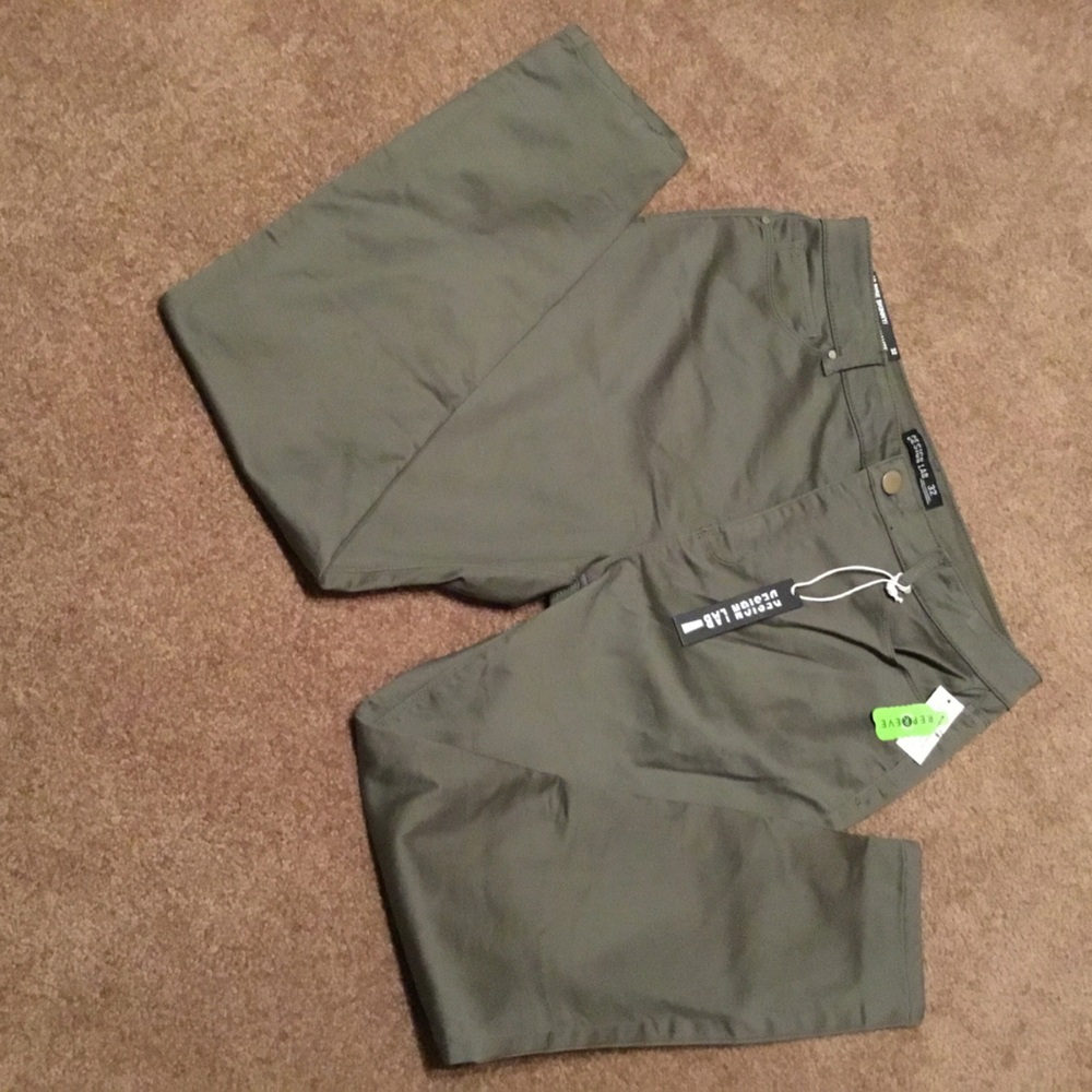 Design Lab Men’s Pants Hi Rise Skinny Olive green SZ 32 NWT